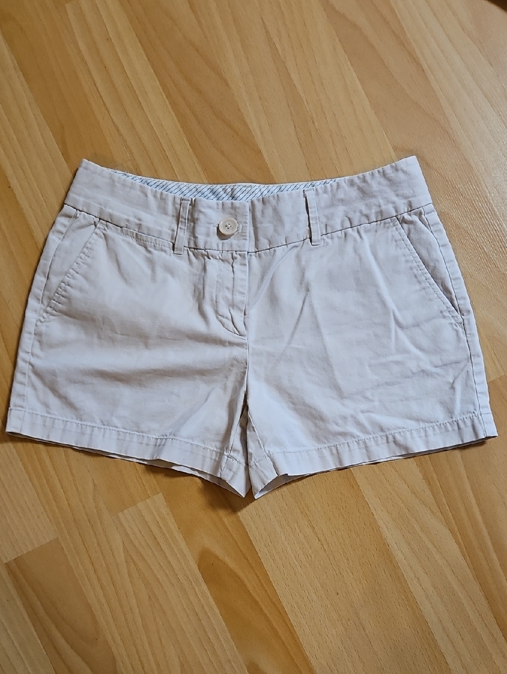 4/$10 LOFT Light Khaki Casual Shorts